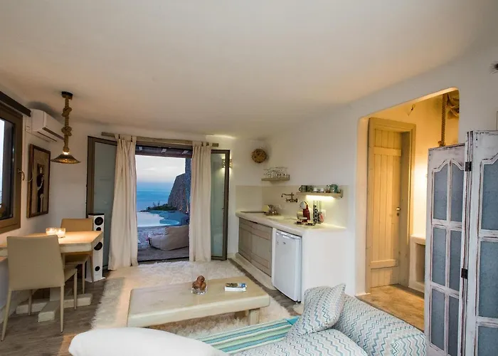 Amallini Mykonos Super Paradise Beach (Mykonos)